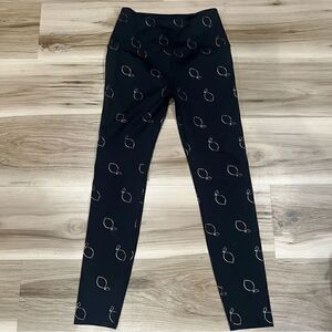 Beyond Yoga Black and Gold Lemon Leggings Women’s XS